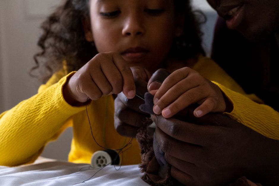 Nähmaschine für Kinder: Worauf Eltern beim Kauf achten sollten
